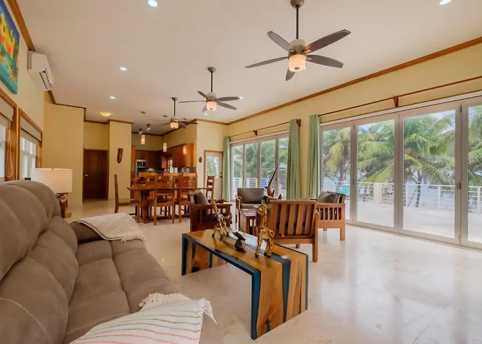 Belizean Dreams 3br Beachfront Сasa de vacaciones *